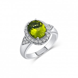 ROMA 18K white gold with diamonds and oval cut olivine ring